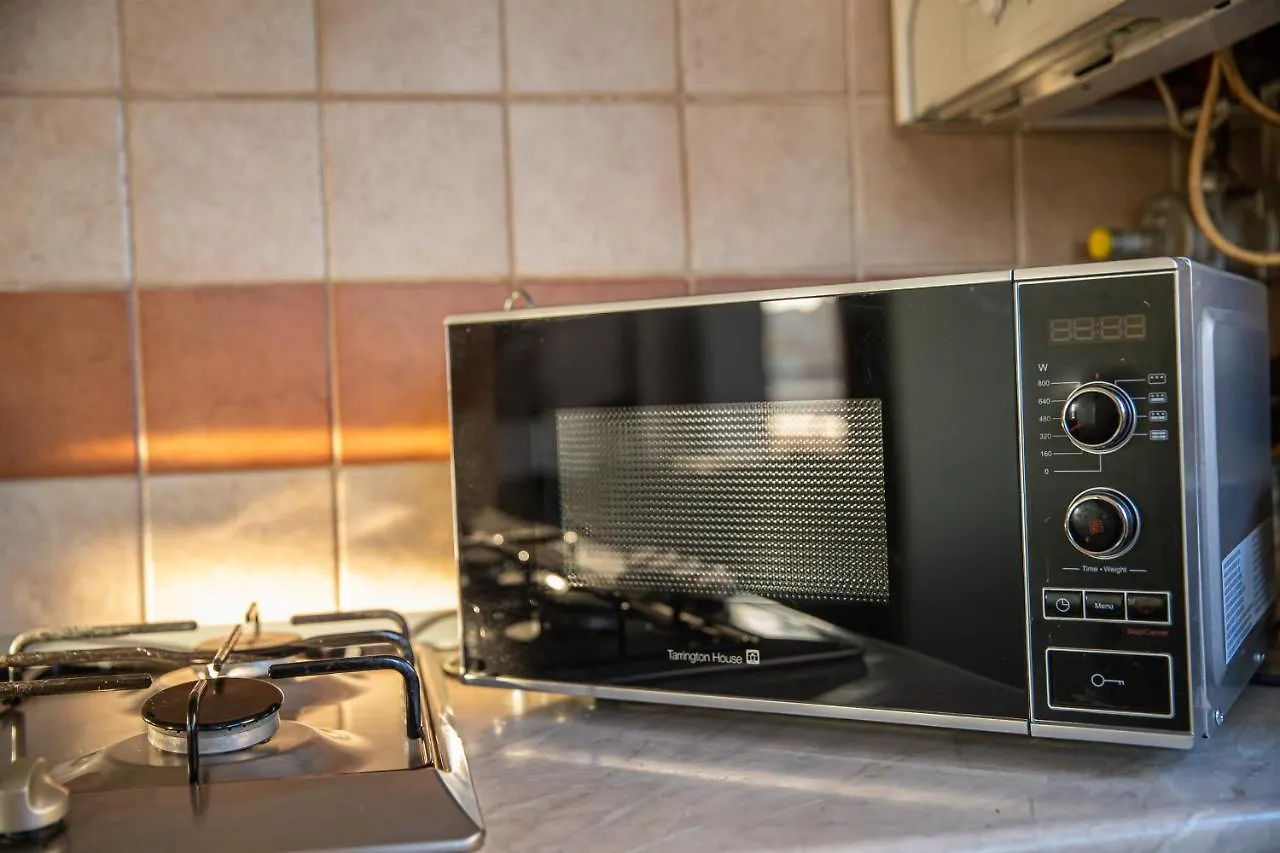 Apartament Tatu Bar&Grill Otopeni Apartment