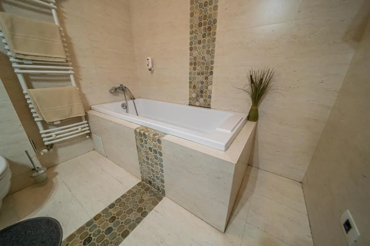 Apartament Tatu Bar&Grill Otopeni 0*,