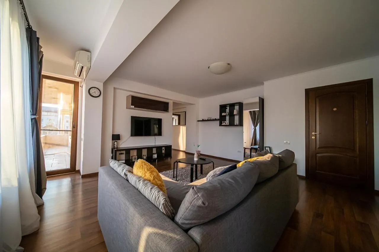 Apartament Tatu Bar&Grill Otopeni 0*,  Romania