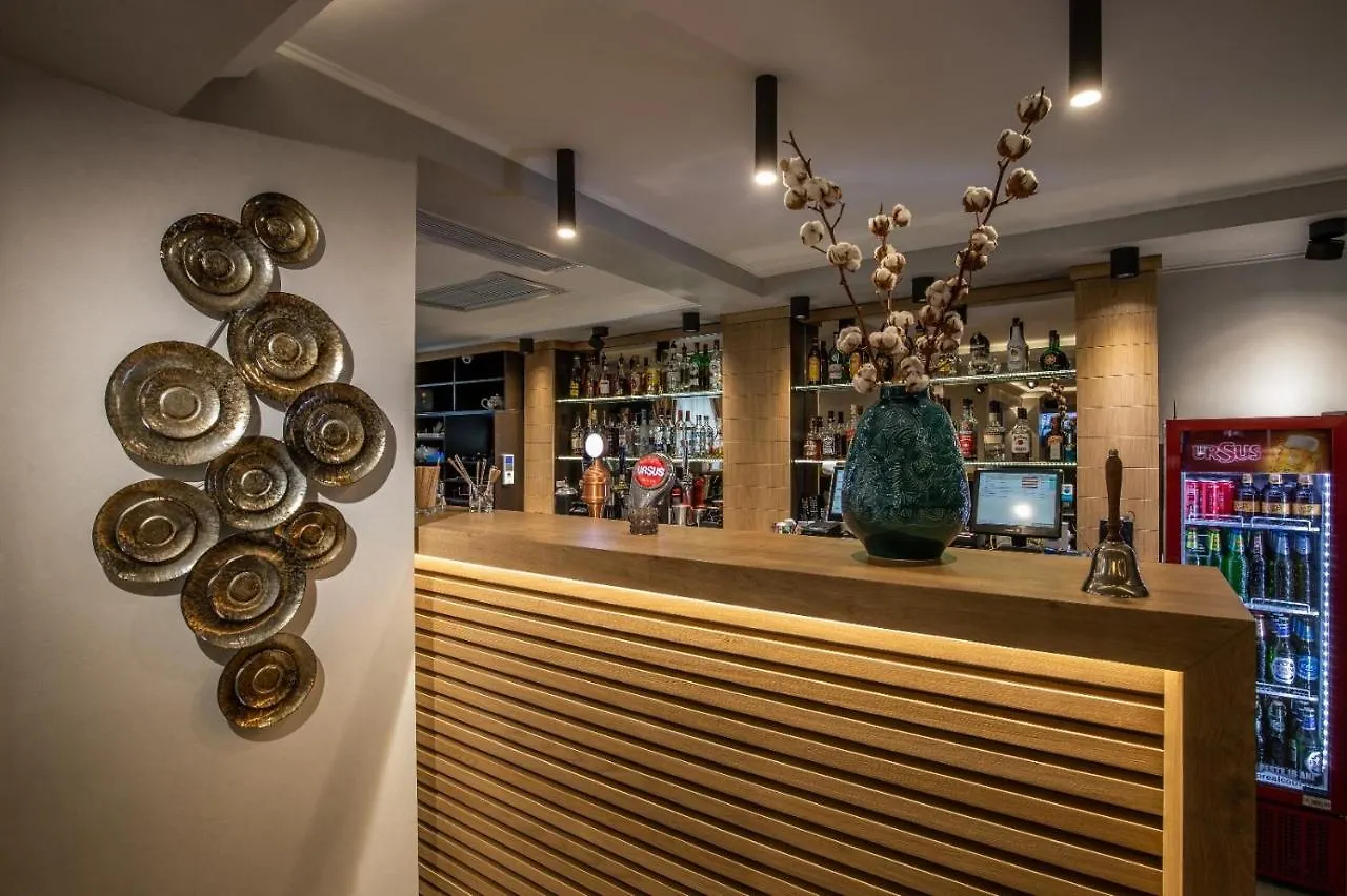 Apartament Tatu Bar&Grill Otopeni